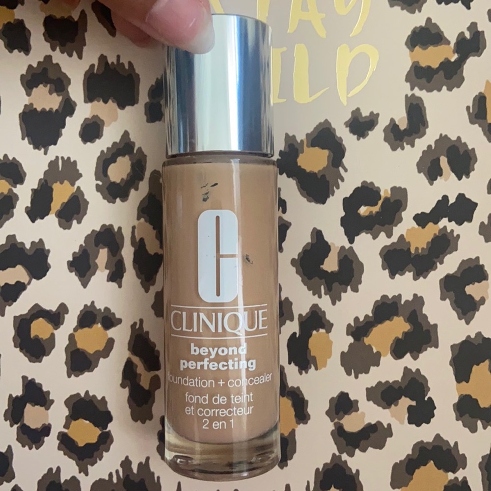 Clinique Beyond Perfecting: Foundation + Concealer